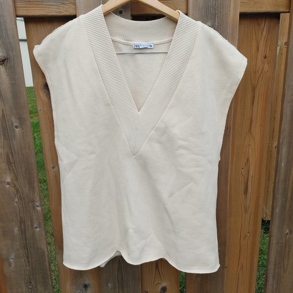 PLUSH ZARA Sleeveless V Neck Sweatshirt Size M Men's NWOT - Picture 1 of 8